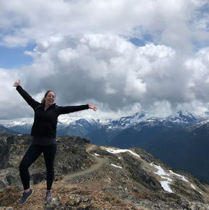 Meet your Posher, Eve